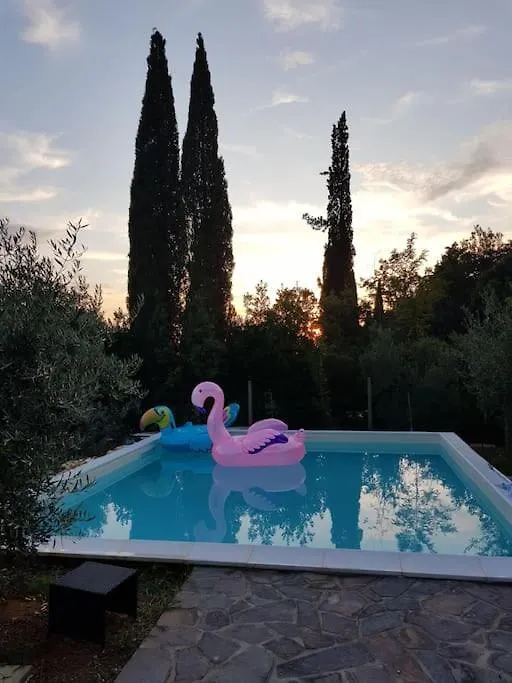 Il Panorama - La Suite Esclusiva Montescudaio 0*,  Italien